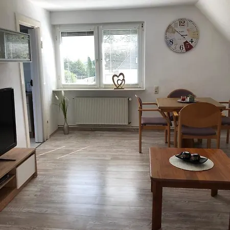 Max Apartment